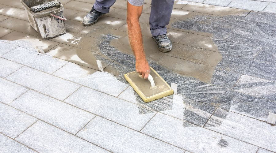 Professional gutter cleaning in Rhododendron, OR